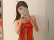 Çinli büyük memeli kız selfiesi